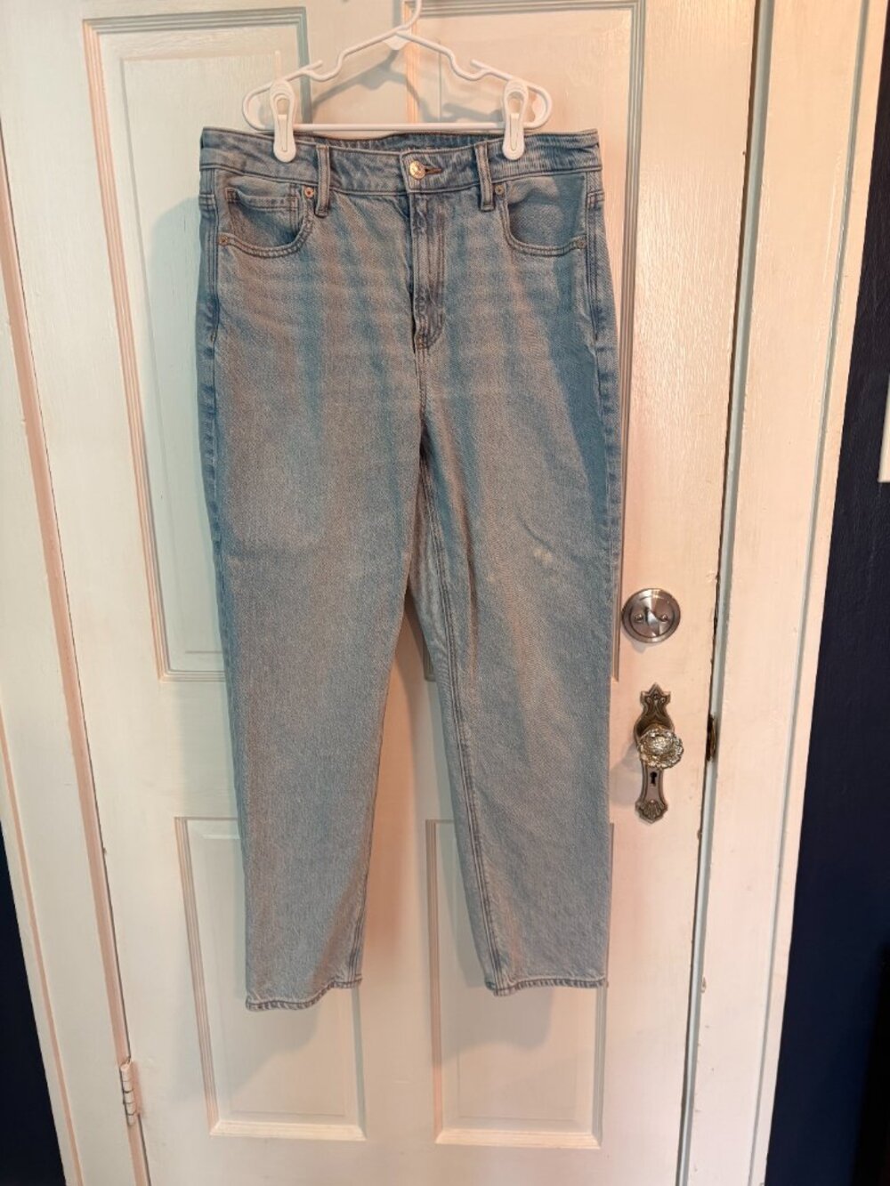 AE Mom Jean